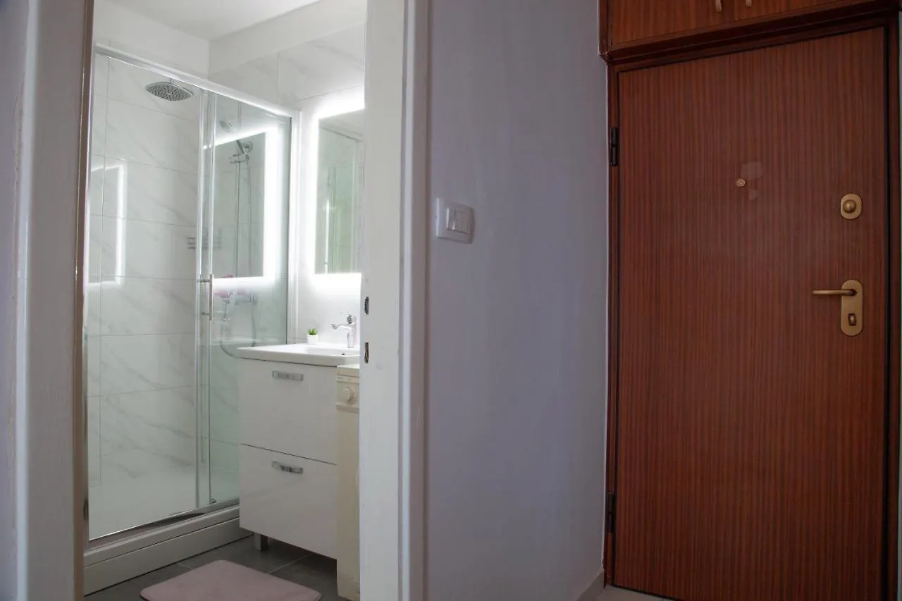 Apartment Trstenik Central Split