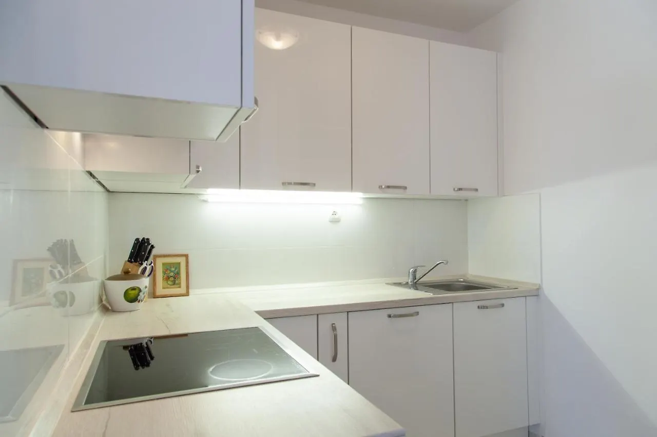 Apartment Trstenik Central Split