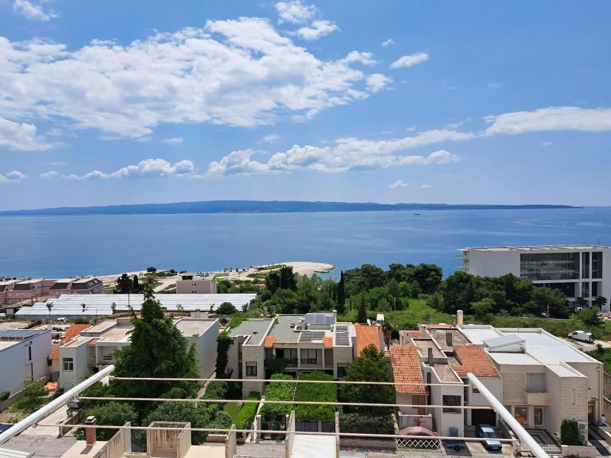 Apartment Trstenik Central Split