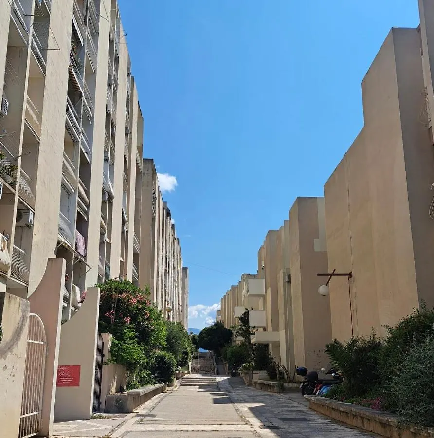 Trstenik Central Split