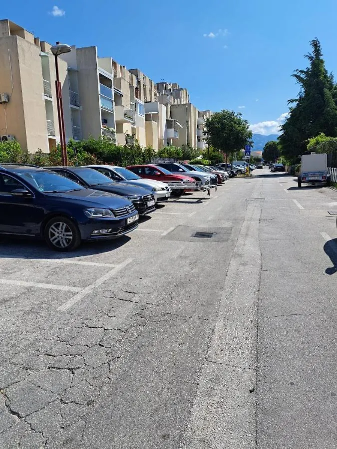Trstenik Central Split Apartment